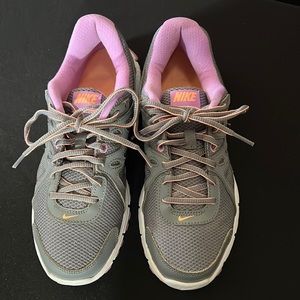 Barely Worn Nike - image 1